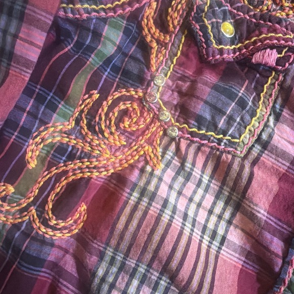 Roar Western Pink Plaid Button Up Shirt Women's Small Embroidered Rhinestone - Picture 4 of 11